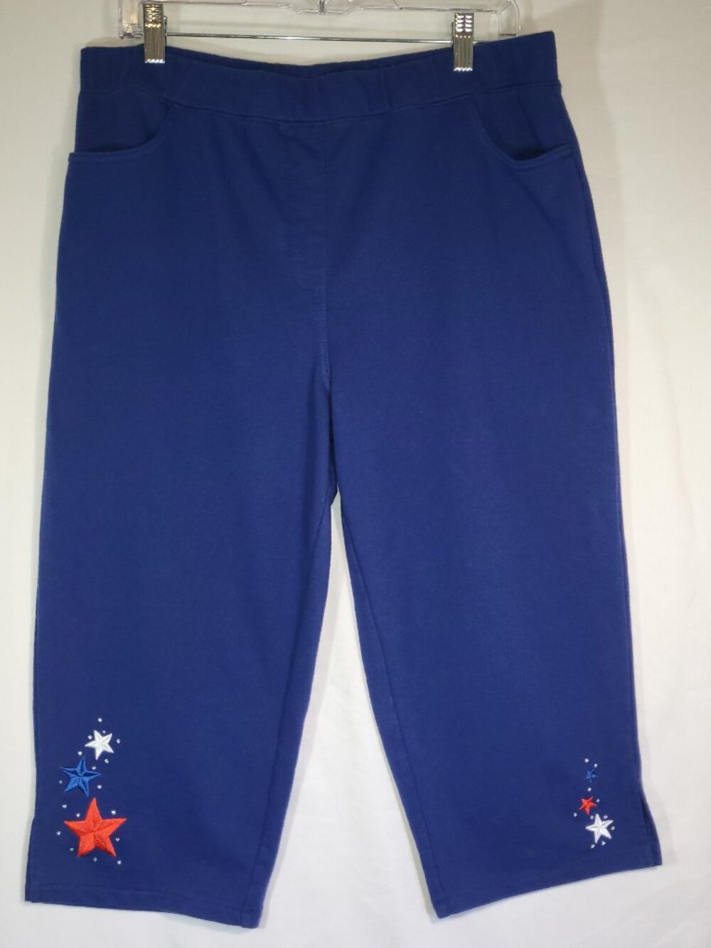 Quacker Factory Woman's Americana Sparkle Pull On Capris Size Large Blue